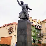 Royal وارسو